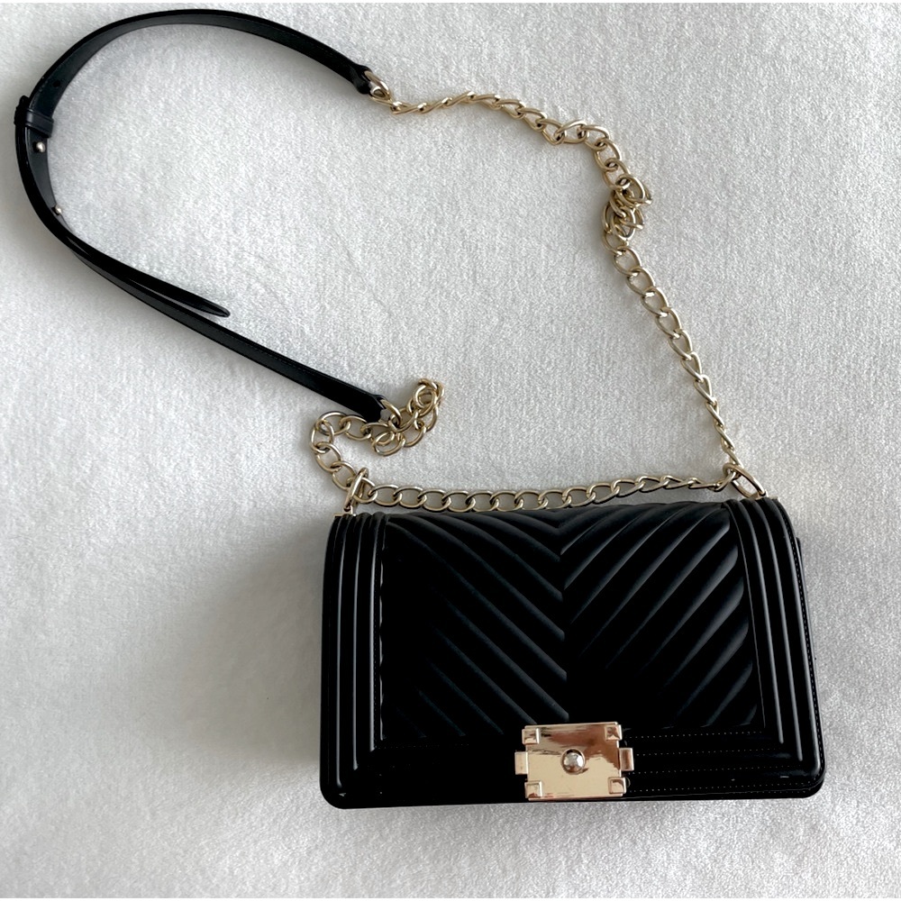 Fashion Nova purse